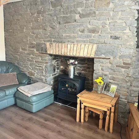Rj S House Apartamento Merthyr Tydfil Exterior foto